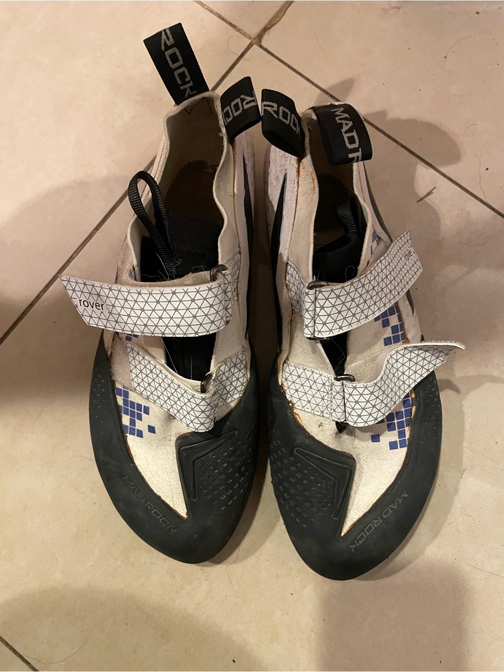 Mad Rock Women's White and Black Climbing Shoes